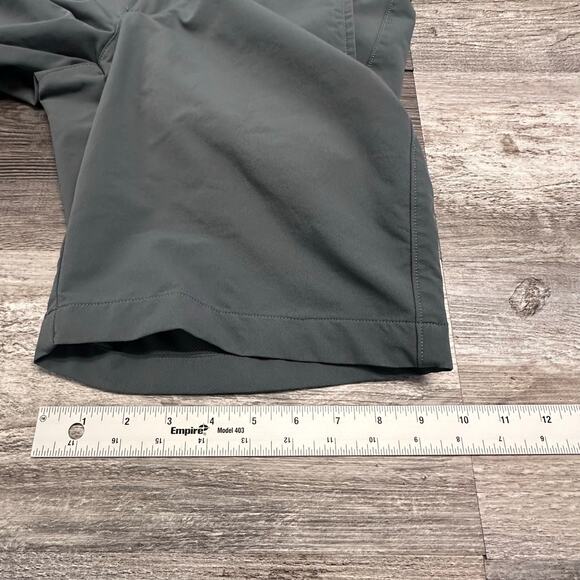 Under Armour Shorts UA Match Play Pitch Gray Mens 32 Performance Stretch Golf - Picture 10 of 10